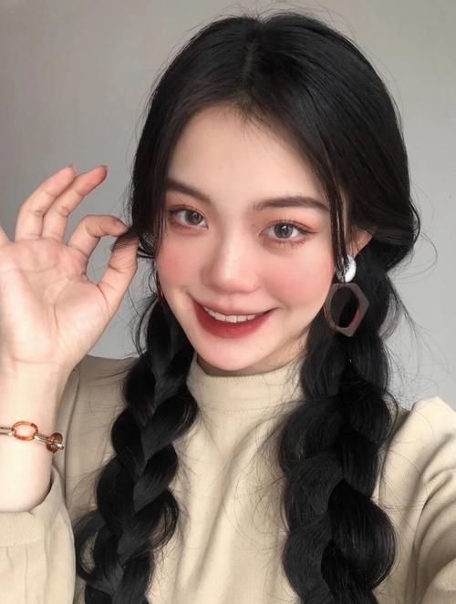 中国制造也很潮，春日必备国货绝美口红，清新自然显高级