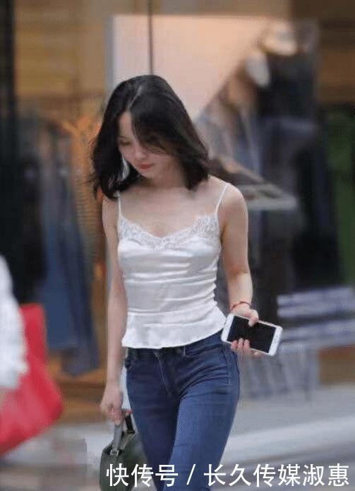 街上|说她是街上独一无二的美女,你们,应该不会反驳吧