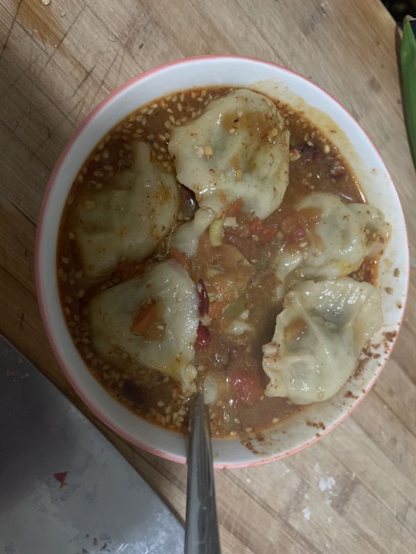 番茄酸辣汤饺子