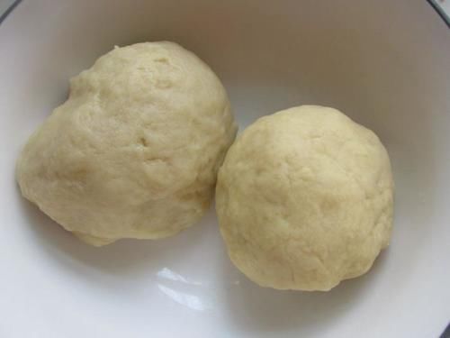 这小点香甜好吃，一咬酥的掉渣，出炉连吃4个，直接停不住嘴