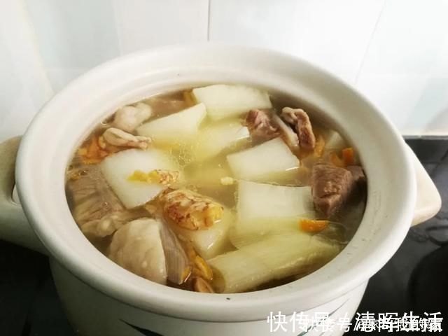 炖羊肉汤不要花椒、大料和料酒，加这两样味道鲜美，还没羊膻味!
