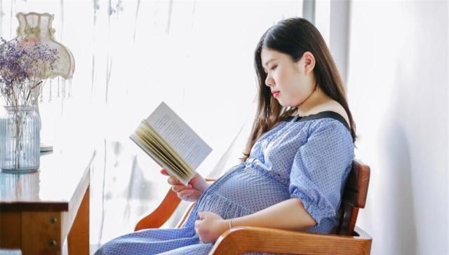 孕期|怀孕6个月孕肚却变小了孕妈赶紧去医院,医生的话却让她脸红