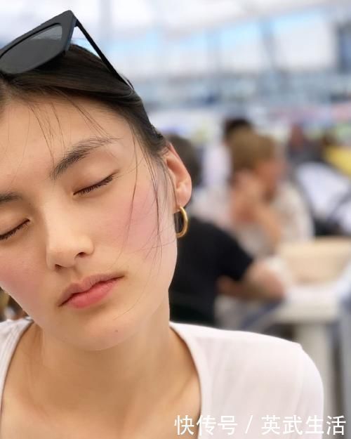 唇珠|一眼就能识别的“天然美女”,脸上都有4个特征,让异性过目不忘