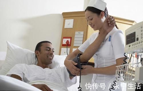 测量血压|一个人的正常血压是多少，测血压的时候左手更准还是右手更准