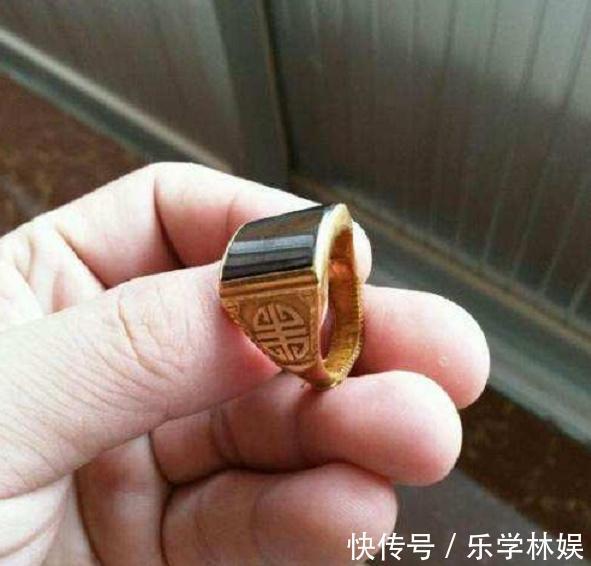 戒指 黄金戒指,戴左手好还是右手好多亏行家点醒,才知我一直做错