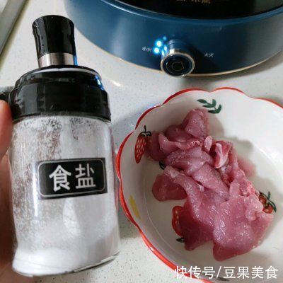 肉片|一人食——豆腐肉片汤这样做,才好吃哦