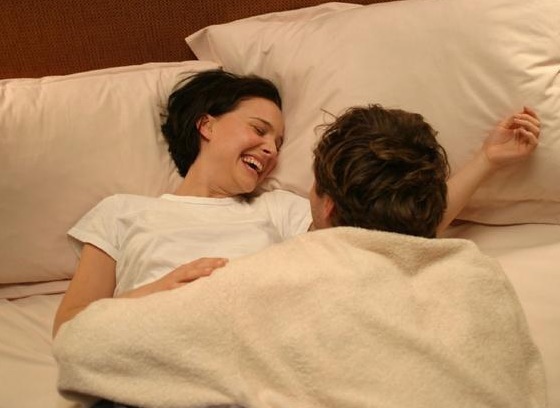 夫妻|夫妻在夜生活时，女性2个部位是“禁区”，男性不要好奇去碰