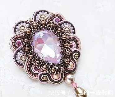 蛇腹线 款式各不相同,蛇腹线手工饰品展示了独特的美