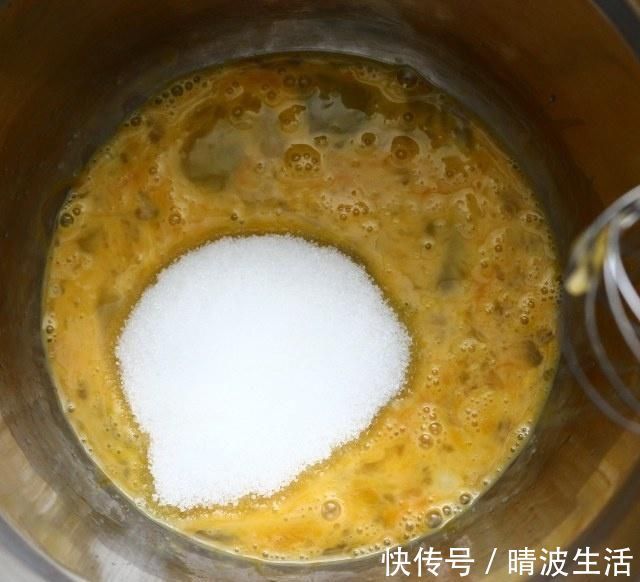 一款超颜值的甜甜圈蛋糕,一口能吃一个,绝对不夸张