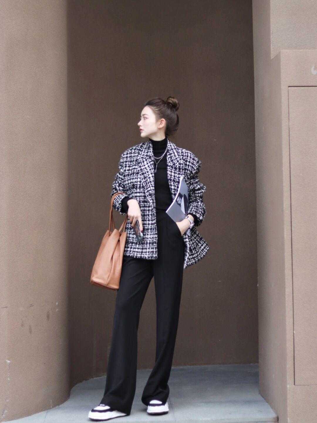 小姐姐|天冷建议买这3条裤子,遮肉保暖还百搭,梨形身材的女生快入手