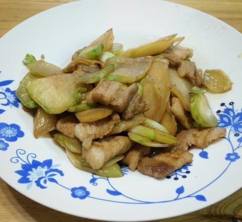  体重|碰到这菜买20斤，每天炒一盘，便秘消失，小腹平坦，体重嗖嗖2位数