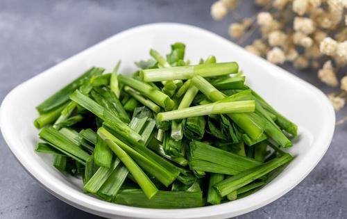 炒猪血，直接炒是大错，多做一步，猪血嫩滑不腥，还不易碎