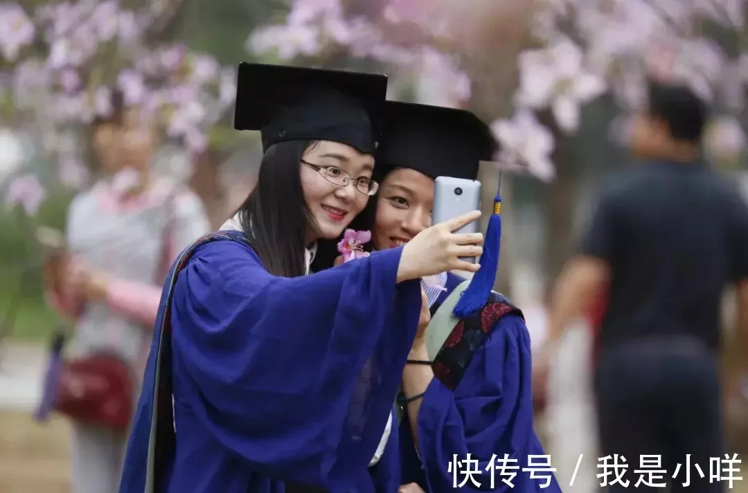要求报考者有学士学位证的，所以为了以防万一大家最好申请学士学位证。