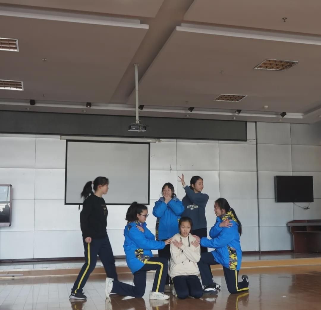 羊山中学素质教育展风采