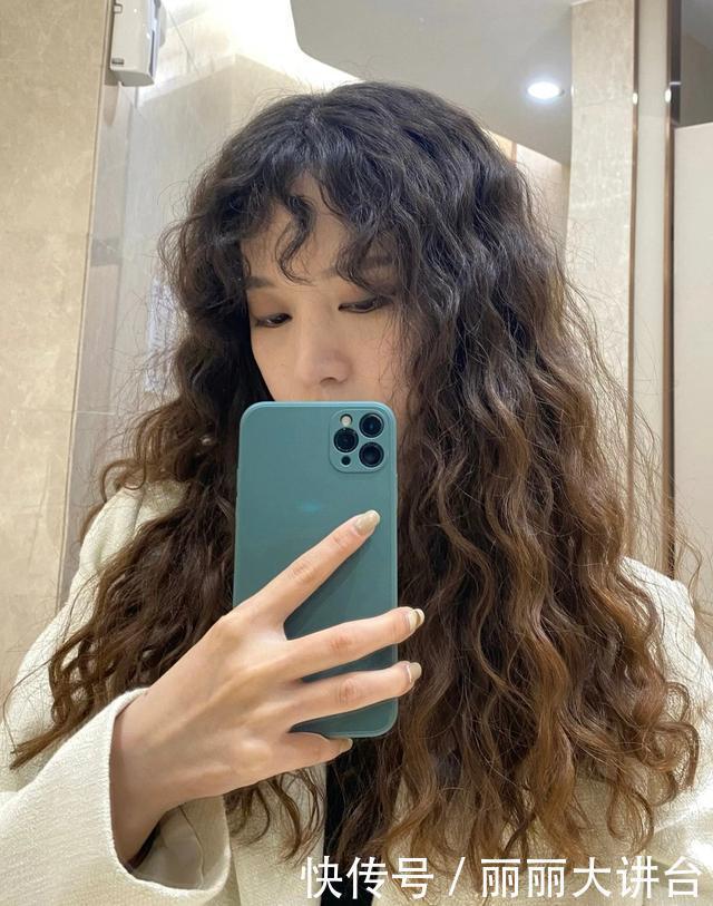 发型|2021发型别瞎剪,15款流行发型送给你,显瘦显时尚