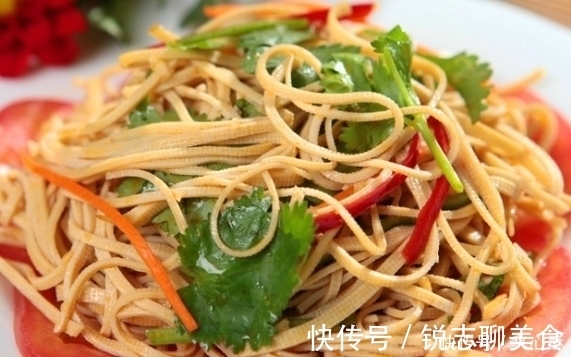 维生素女性不想老太快，要常吃此物，调节内分泌，皱纹少了，皮肤细腻了