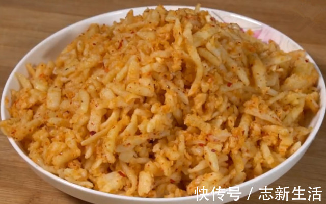 土豆换种新做法,不炒不炸不煮,全程不加一滴水,吃着比肉还香!