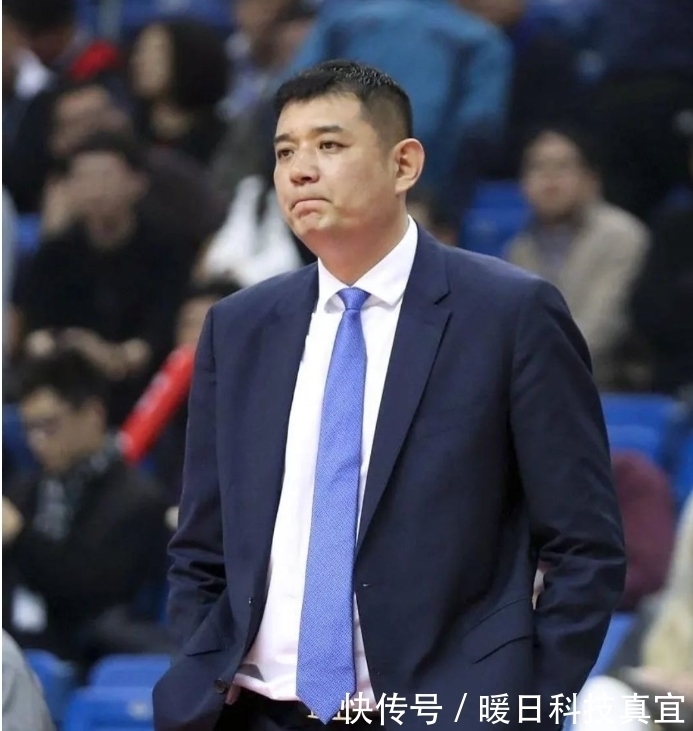 主帅|昔日女篮主帅李昕现状，相恋9年前男友娶空姐，如今50岁仍单身
