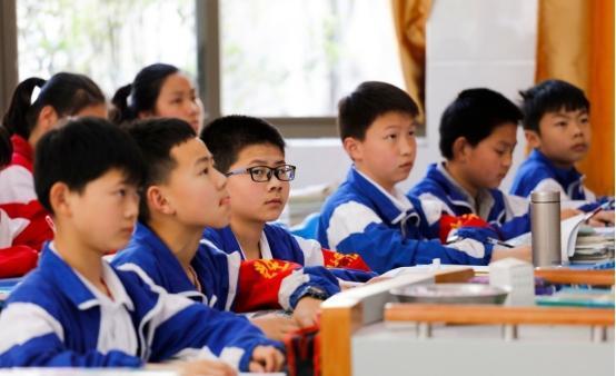 字体$古代考生“试卷”走红,字迹标准令人沉醉,这字放现在也是状元