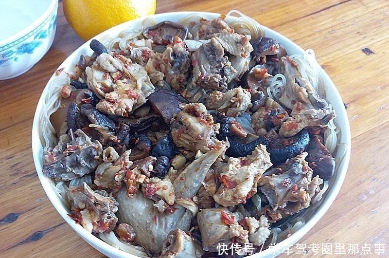 香菇|它比猪羊肉更鲜美滋补养人,16元一斤,一周吃2次,天冷要多吃