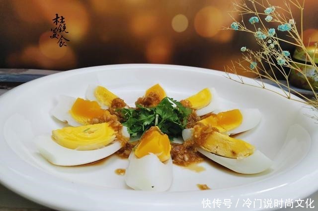 简单|这食材去胎毒,怀孕要多吃,简单拌拌,就是美味经典小凉菜