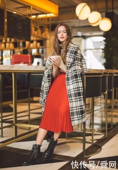 新年怎么穿?既时髦又让七大姑八大姨挑不出毛病