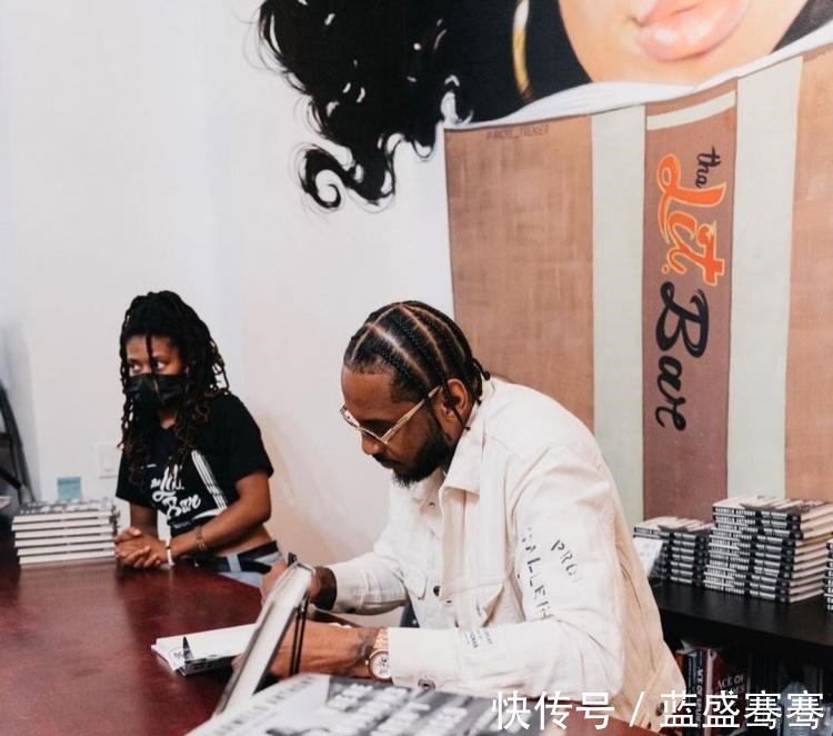 安东尼|出书!安东尼晒出自己在自传新书签售会上的组图!