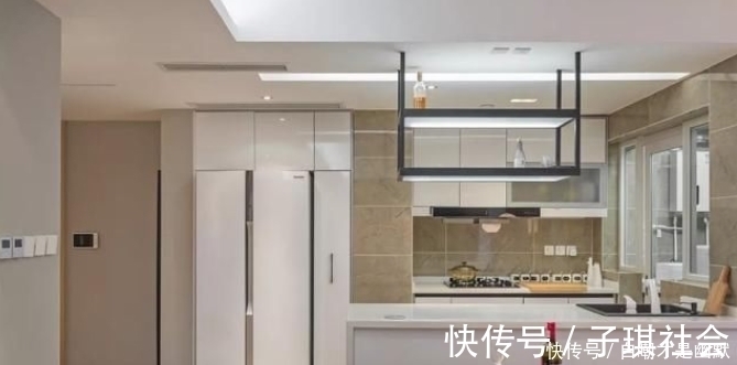 小户型|老公坚持次卧不装“衣柜”,亲戚都说他疯了,完工后效果却很赞!