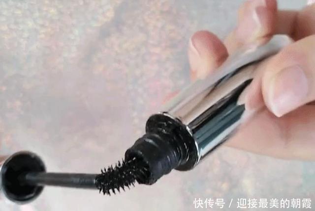 睫毛|为什么不建议女人“种睫毛”美容师透露真实原因，幸好我没去