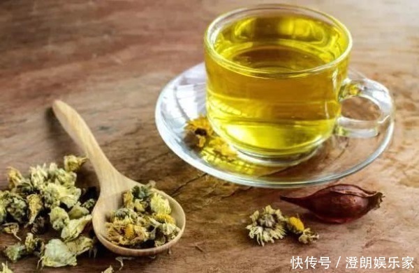 现在才知道，蒲公英不能随便泡水喝，三个问题要注意，别犯错！