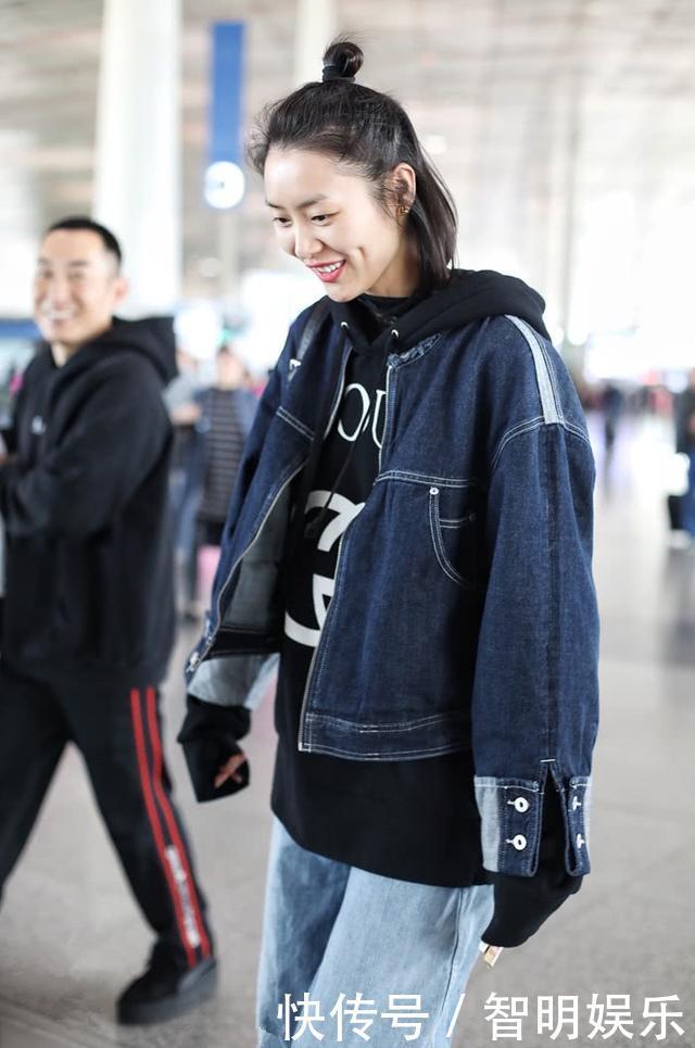 穿搭建议:宽松版卫衣千万别搭阔腿裤,就连超模刘雯也中招!