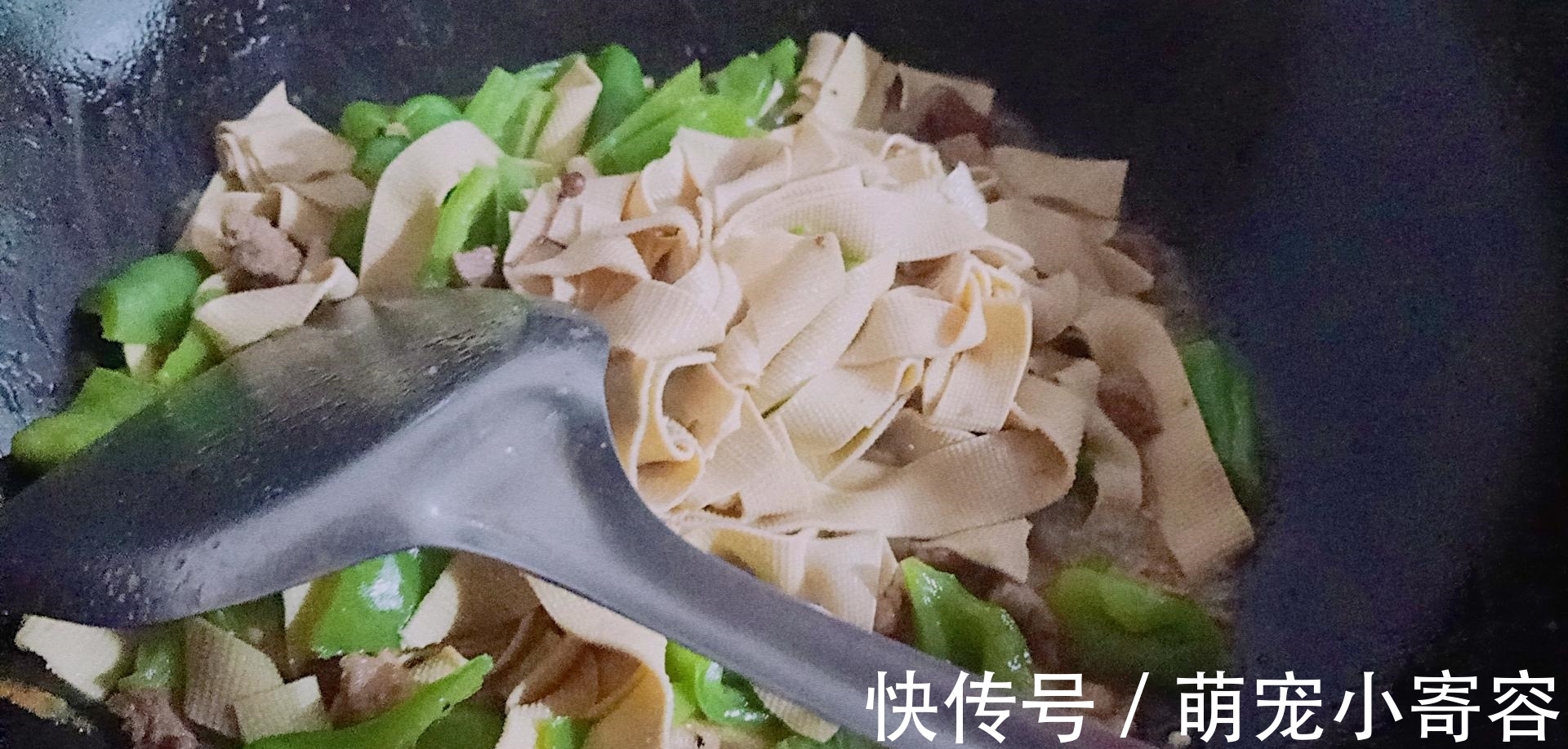 含有|它含有卵磷脂,可有效防止血管硬化,要预防心血管疾病,就吃它!