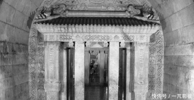 孙殿英|孙殿英算什么这个弹棉花的老人,在清东陵的地宫里走了一圈!