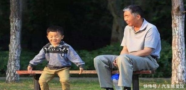 插手|隔代育儿"矛盾多"?帮小孩带娃,关于这几个方面,别强行插手