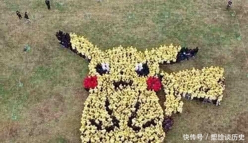 吉尼斯之最:1000名男子挑战5分钟破纪录,用脚射箭见过吗?