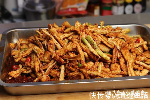 小董|腌萝卜好吃有诀窍,老妈30年秘制配方,简单又好吃,拿肉都不换