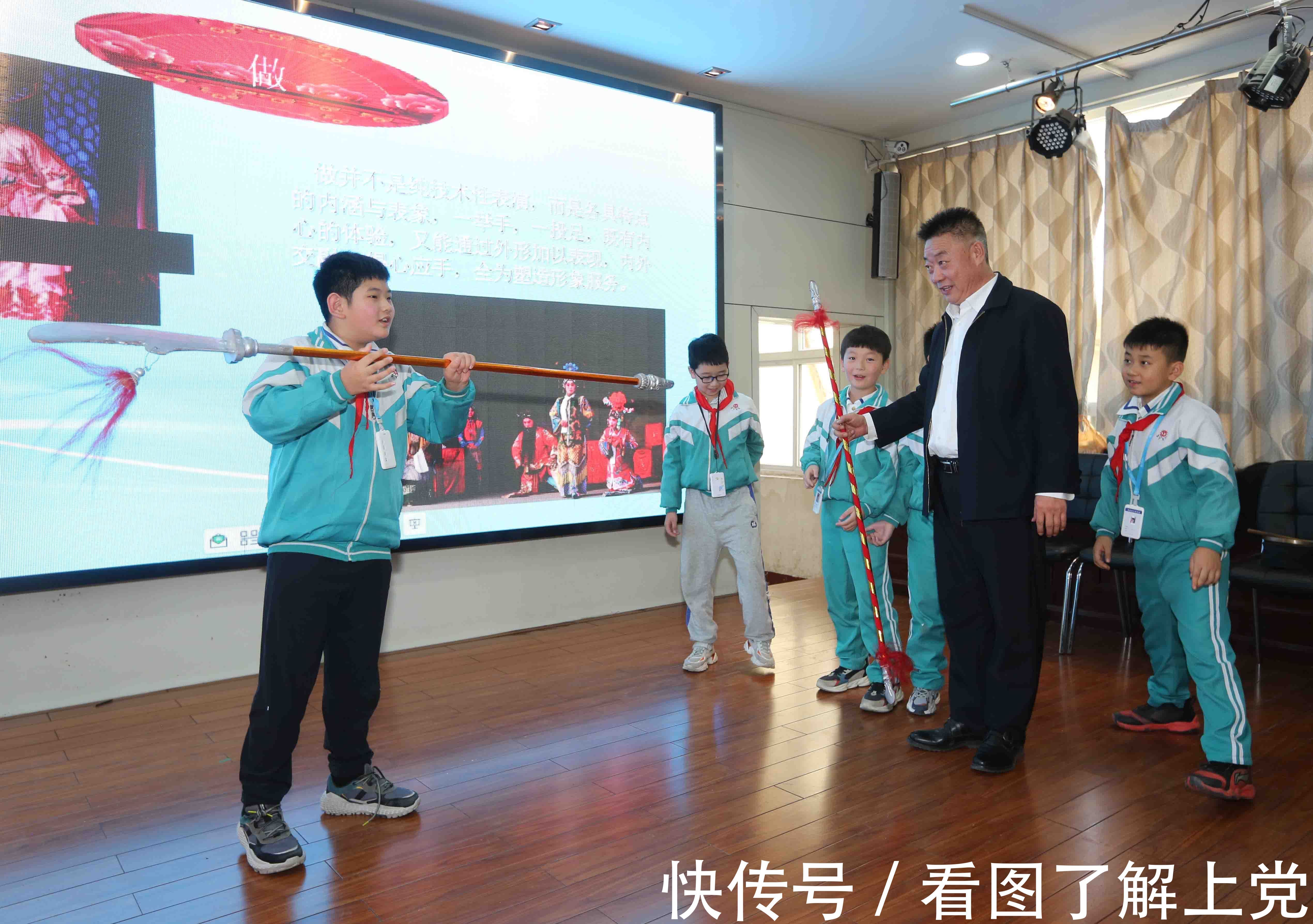 实验小学!【戏曲进校园·非遗在传承】走进长治市实验小学