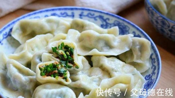 调韭菜鸡蛋馅，牢记“3不放”，饺子鲜嫩又翠绿，好吃过瘾！