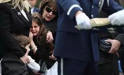 开战|别整天说开战!你热爱战争的唯一原因是没参加过战争!