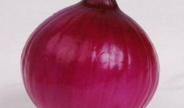 吃洋葱有4个禁忌,尤其是第4个很多人经常犯错误,别让无知害家人