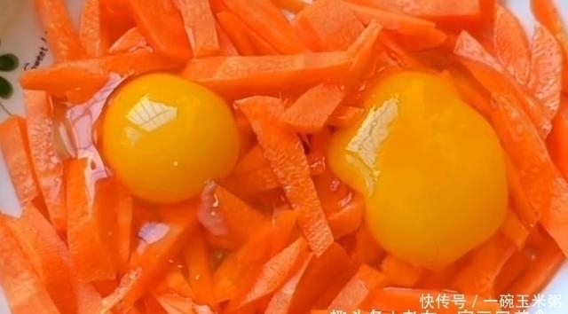 葡萄干|自从知道胡萝卜加鸡蛋可以这样吃,孩子3天2头点名吃,开锅流口水