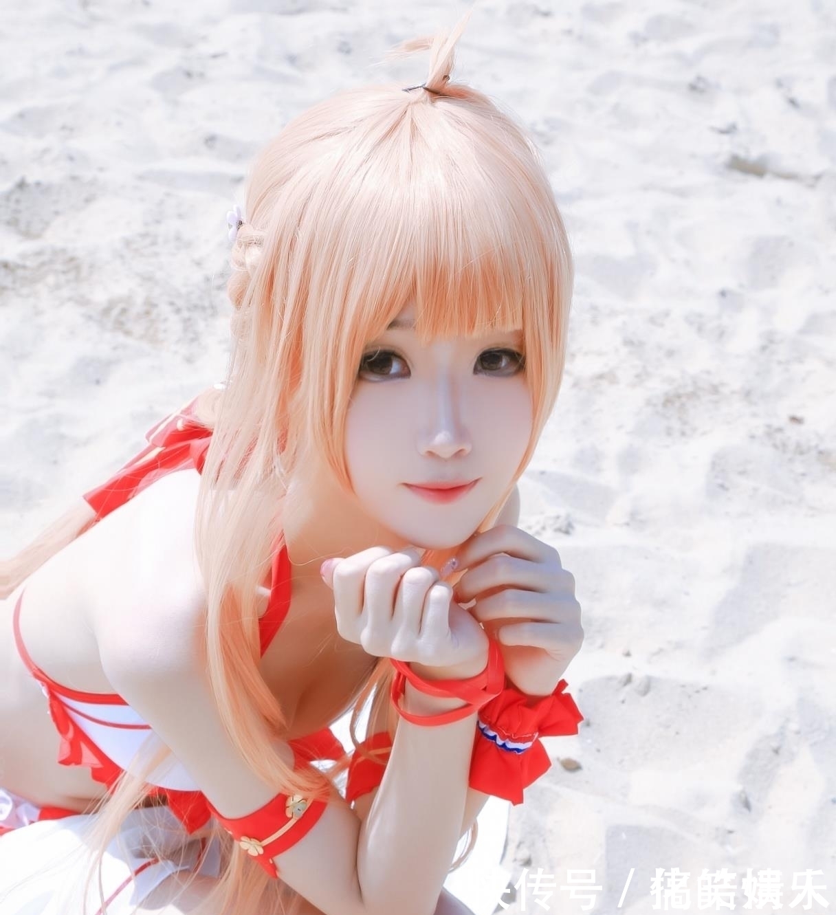 最爱的亚丝娜与她的泳装cosplay，让人怀念起夏天的味道