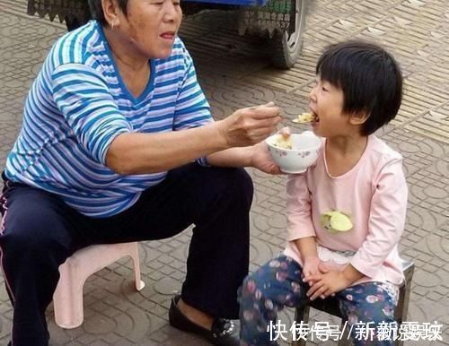一日三餐|“超硬核”奶奶专治孩子不吃饭,方法简单粗暴,妈妈们却吵成一团