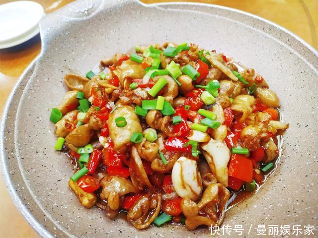 婆婆生日,我点了18个菜,发朋友圈,小姑子说真“丢人现眼”