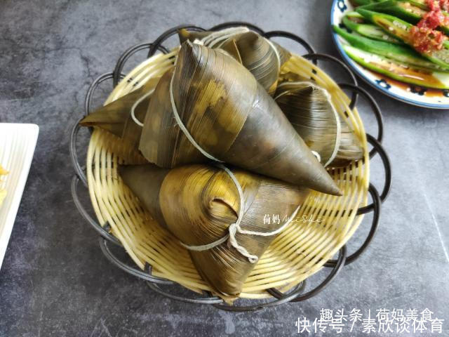 早起|晒晒一家三口的早餐,简单家常,有荤有素,早起30分钟就能搞定