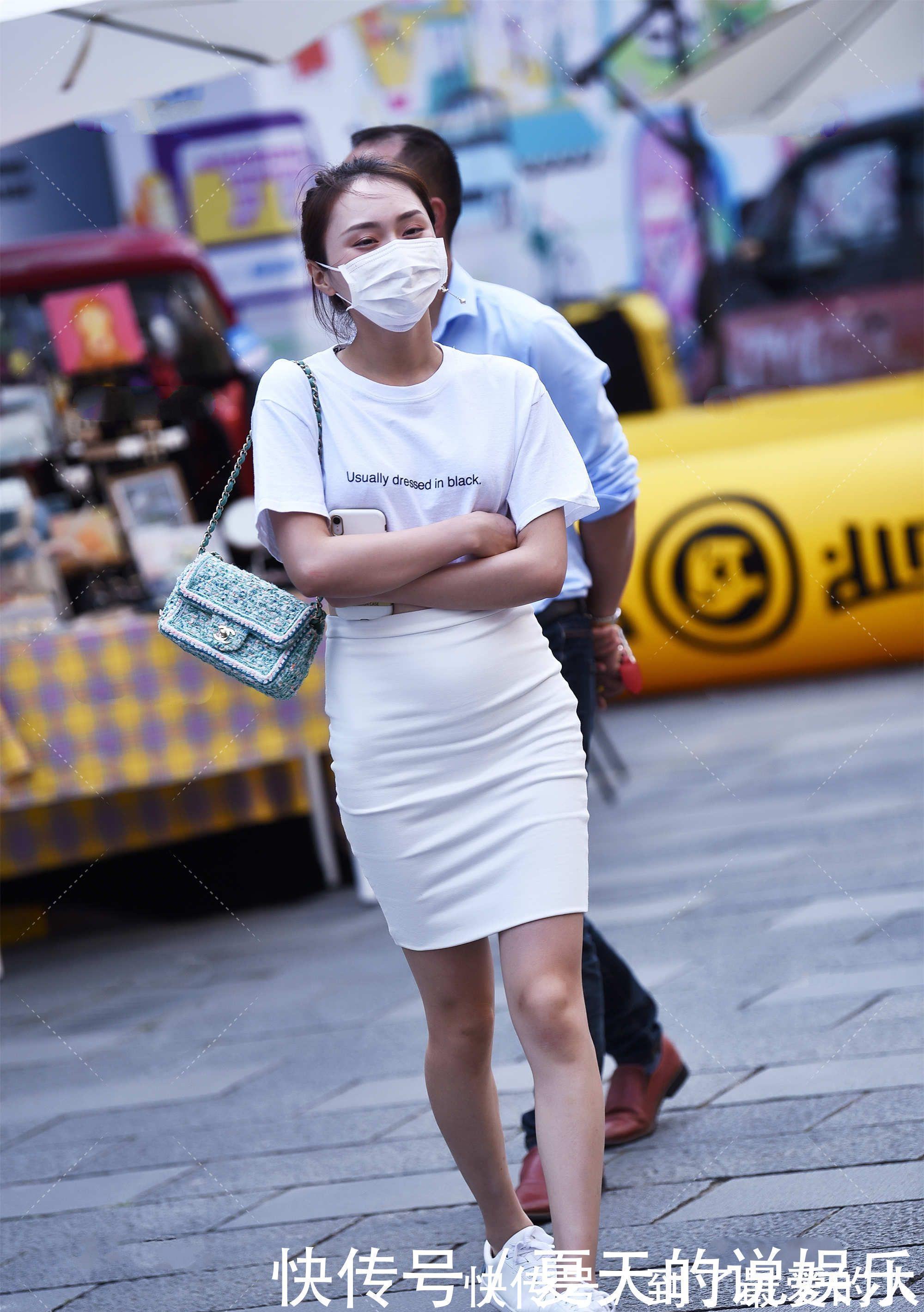 套装 白色套装方便好看，宽松短袖带有休闲气息，整体穿搭简单干净