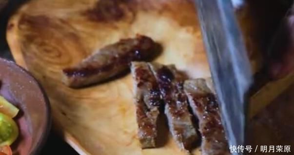 烤土豆片|李子柒做的牛排能吃吗去掉美颜滤镜都糊了，网友毫无食欲