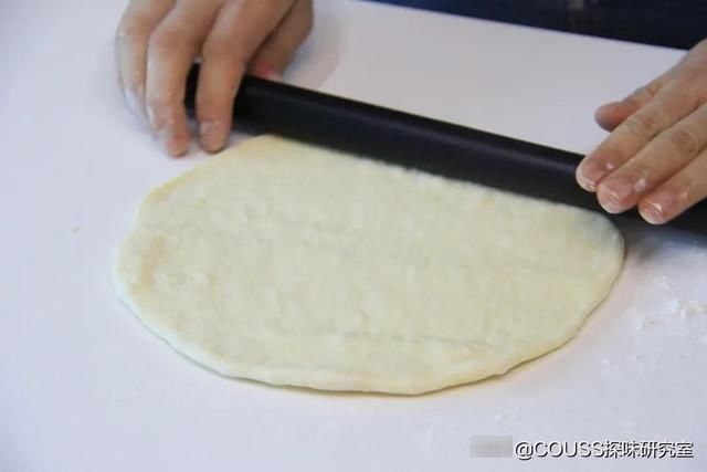 三餐四季 | 自制田园披萨，酥脆可口还拉丝，手把手教会你