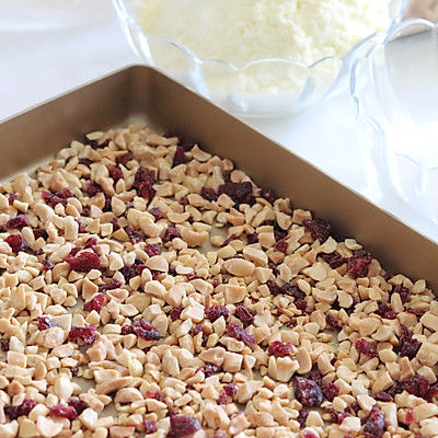 奶香浓郁牛轧糖