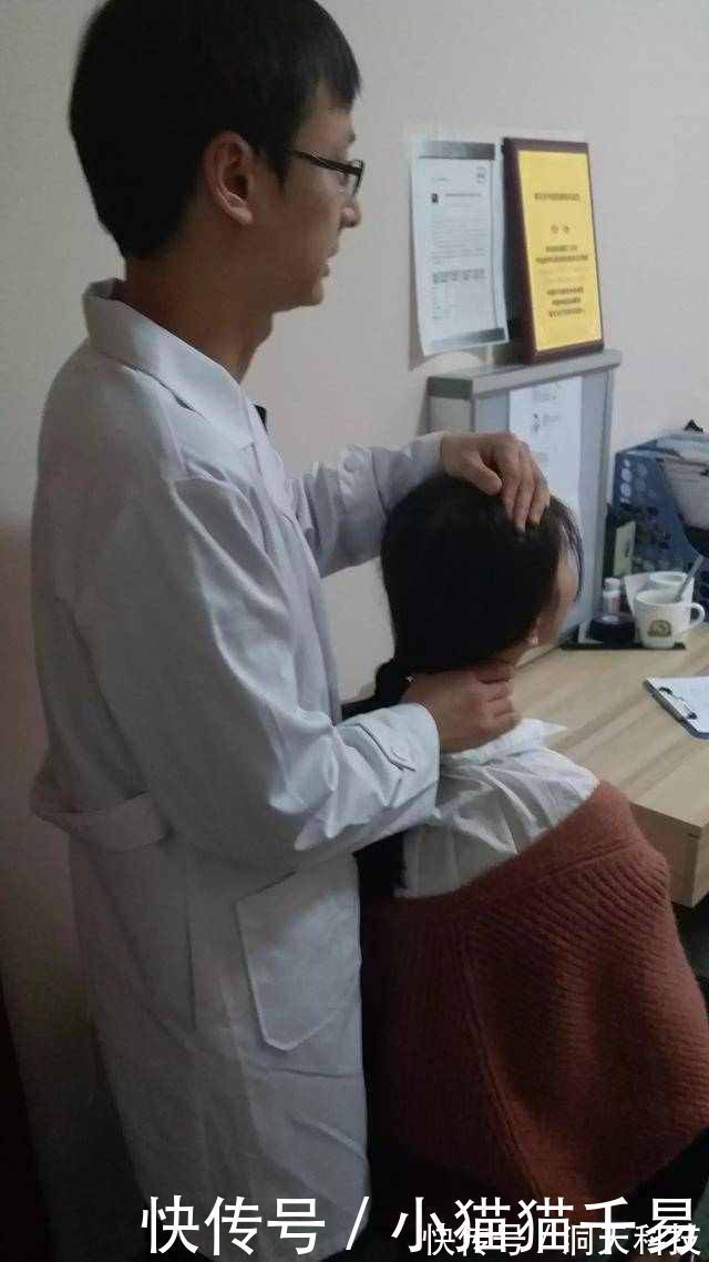 颈椎病|大葱+红糖,效果神奇,奶奶脖子不痛了,就连头晕手麻也不见了!